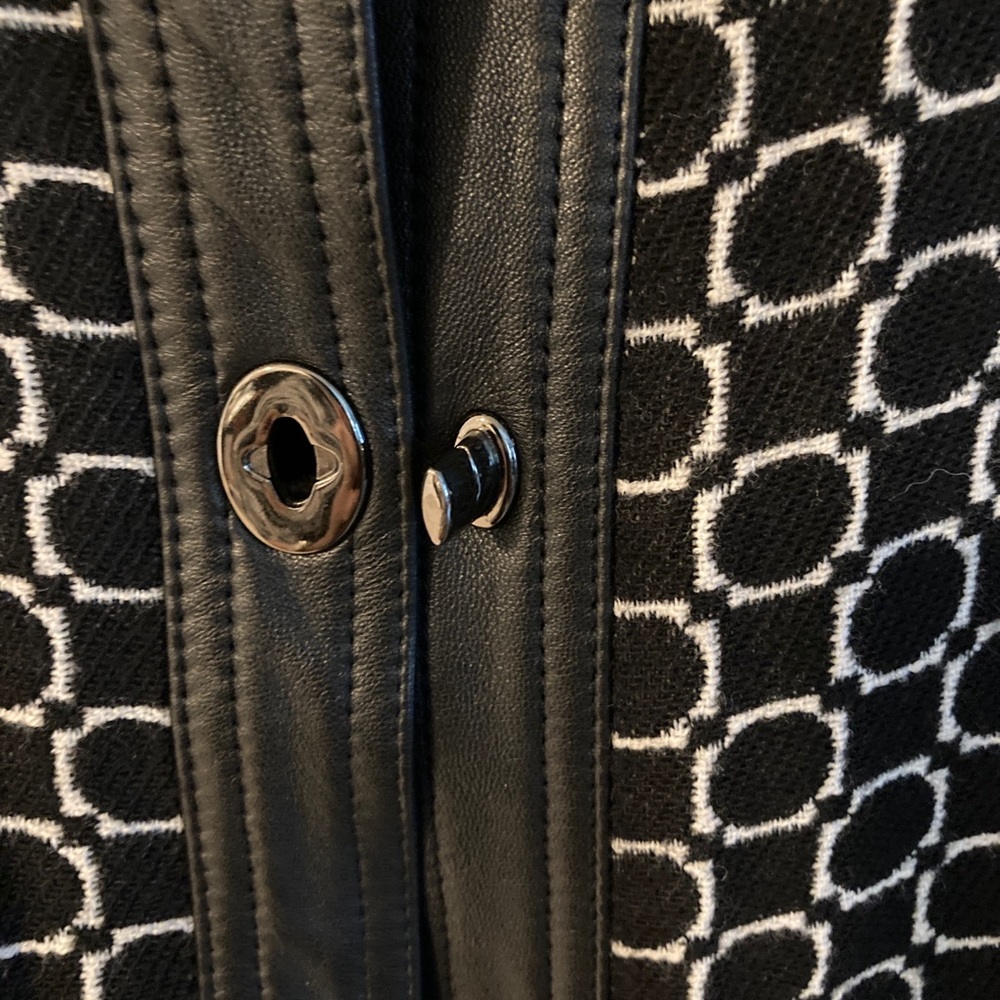 Jacket - Picture 9 of 10